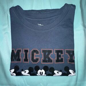 Disney's vintage-inspired “Mickey Mouse Face Profile Lineup” Women's tee